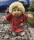 1986 KT factory hm# 11 yellow hair cabbage patch Kid Doll blue eyes