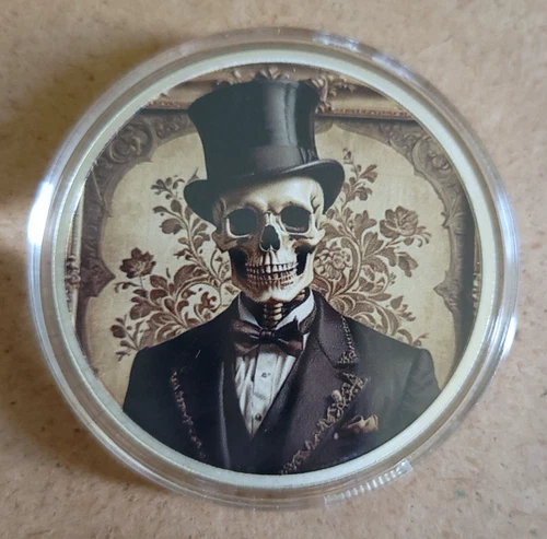 Hayleybug 1 oz Dapper Decay Skull In Suit Silver Art Round Mintage #5/15