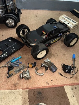 HPI TROPHY 4,6 Truggy Nitro Verbrenner 1/8 4WD Monster Truck - Bild 1 von 4