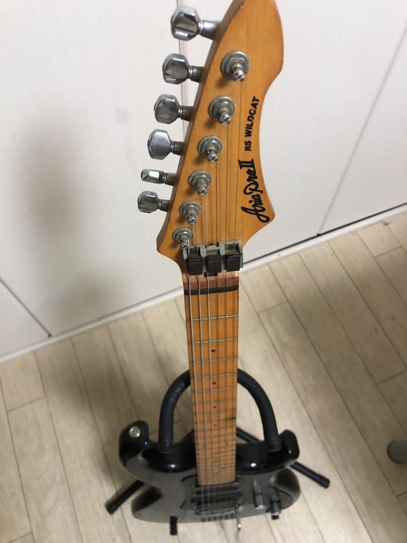 Aria Pro II RS Wildcat 1986 Floyd Rose SSH Black w/ Tremolo Arm