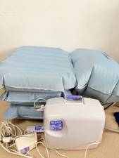 Mangar Bathing Cushion and Airflo MK2 Compressor With Battery & Remote