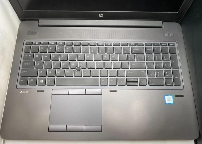 PARA REPUESTOS HP ZBook 15 G3 15.6" Intel Core i7-6820HQ @ 2.70GHz 32GB RAM 512GB SSD Foto 3 de 4