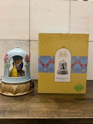 NIB  ENCHANTED LOVE BEAUTY AND THE BEAST WARMER