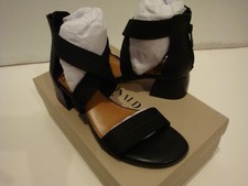 NIB Donald Pliner Snake Embossed Sandal Women Strappy Sandal Biscotti Black 6