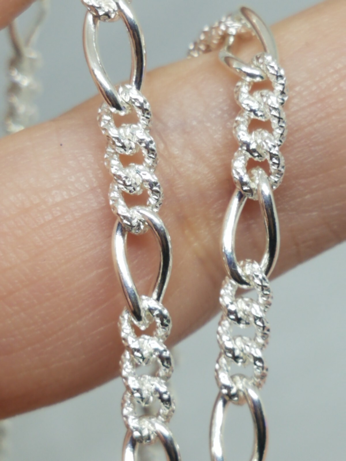 KA1772 Italy 925 Sterling Silver Figaro Smooth & Textured Link Chain