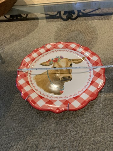 Pioneer Woman Cow Red Gingham Scalloped Salad Ceramic Plate 8.8” Farm WT Hanger - Picture 3 of 7