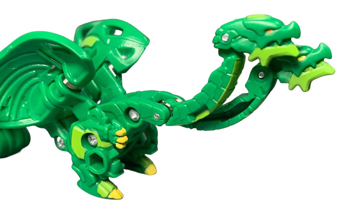 Bakugan Ultra, Pyrus Ramparian Con Baku-gear Transformador, en venta en