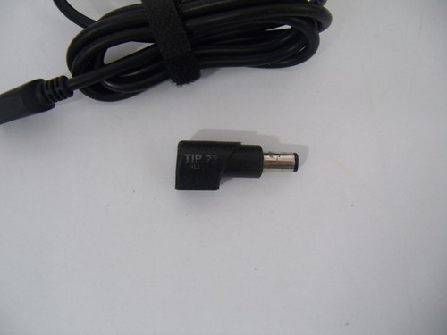 Rocketfish AC/DC Adapter Model RF-AC9021 19V - Picture 2 of 3