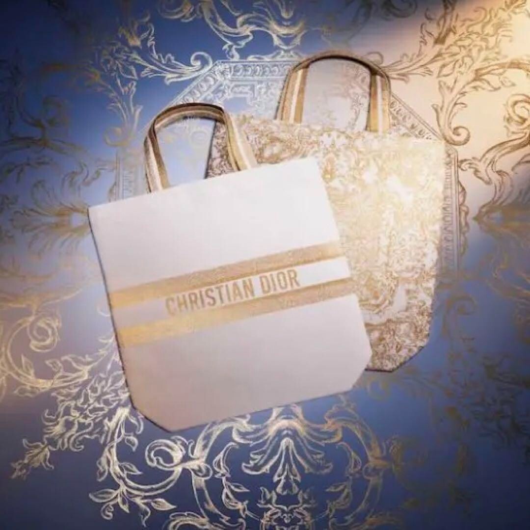 サクラコ【美品】Christian Dior 手袋 サイズ7 Christian Dior Special Tote Bag 2023 White Gold 37x38x11cm