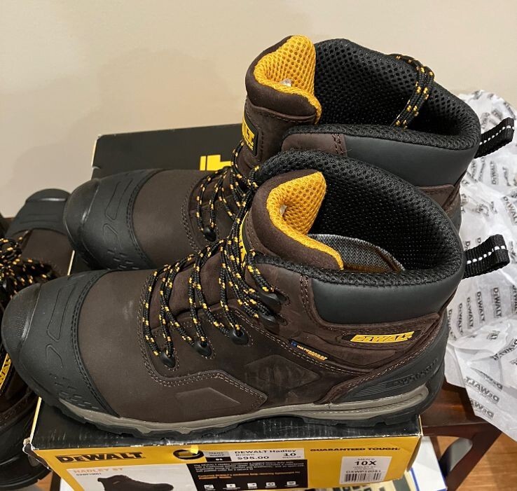 DEWALT MEN'S Size 10 X Hadley Safety Toe Work Boots eBay