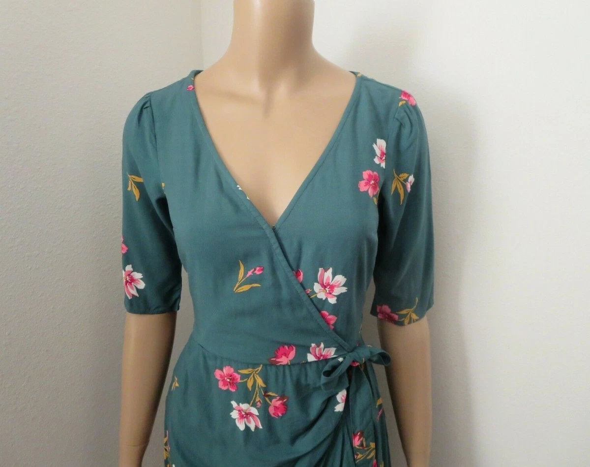 Abercrombie short sleeve 2025 wrap dress