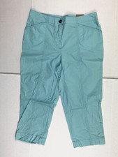 NWT Chicos Capri Cropped Pants Womens 0,5 31x20 Infinite Aqua Stretch Pockets