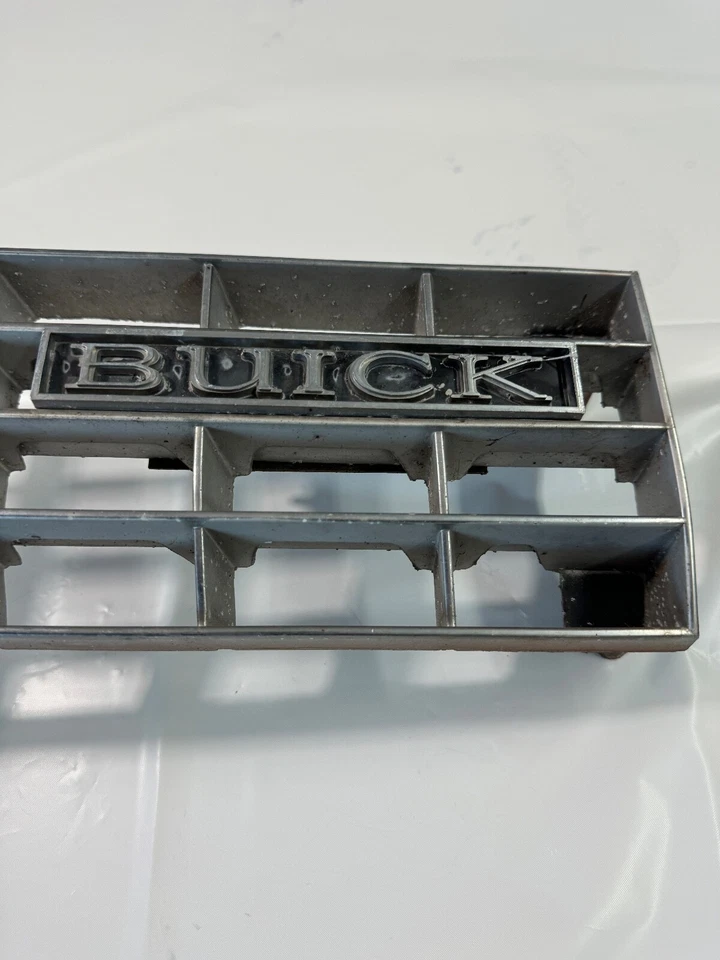1973 Buick Electra 225 Estate Wagon Upper Grille Assembly FACTORY OEM 1240217 Foto 3 de 4