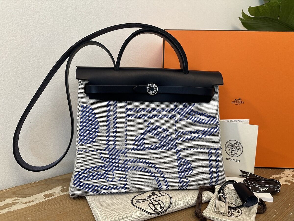 HERMES Herbag Zip 31cm Laque Bleu Nuit Indigo Brides de Gala HERMES Herbag Zip 31cm Laque Bleu Nuit Indigo Brides de Gala