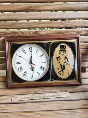 RARE Vintage Planters -Mr Peanut Wall Clock Chapin Clocks 1993