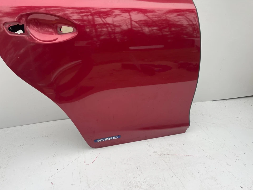 Carcasa de puerta trasera derecha del lado del pasajero Lexus CT200H 2011-2016 OEM ROJO 67003-76030 Foto 2 de 4