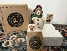 Boyds Bear Carvers Choice JR Fairbanks Rustic Snowman w Sign & Bucket Figurine