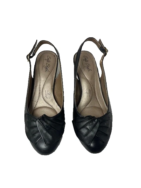 Soft Style by Hush Puppies women's size 7W black Slingback closed toe shoes - Image 3 of 4