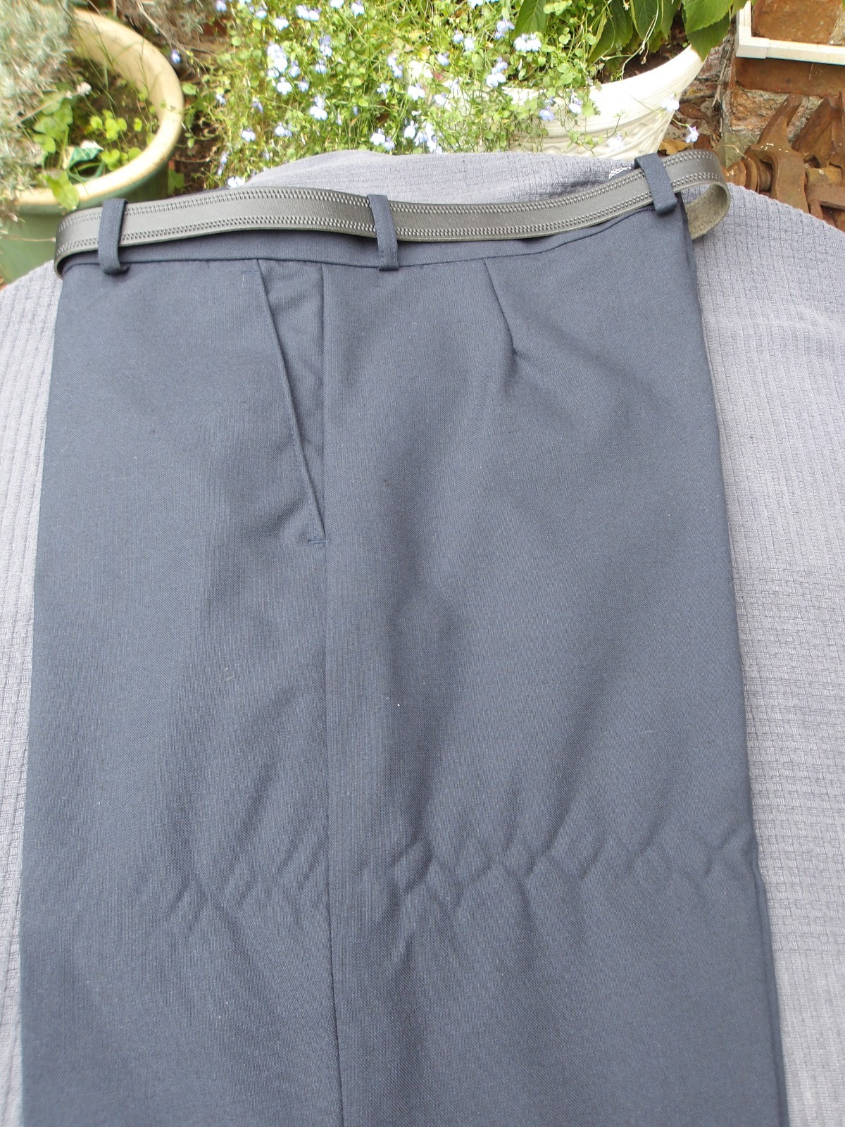 JBC Weaves Quality Ever-Pressed Trousers Navy Size 36" Waist & 29" Inside Leg image 7