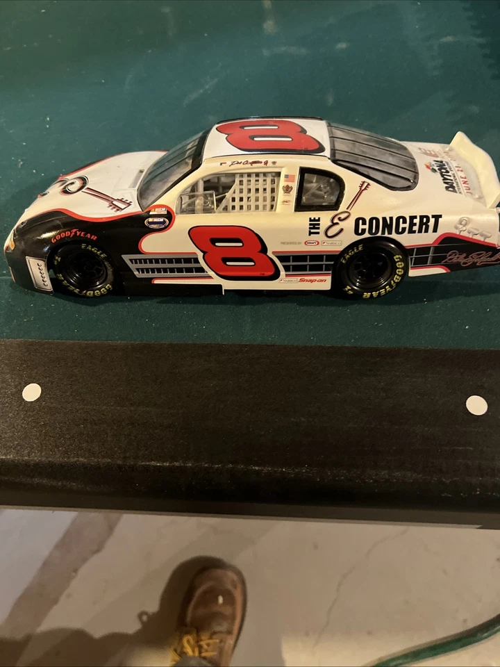 Coche de concierto Diecast Dale Earnhardt Jr The E escala 8 1:18 sin caja 2002 Foto 2 de 4