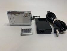 Working Olympus Stylus 720 SW 7.1MP Digital Camera - Silver