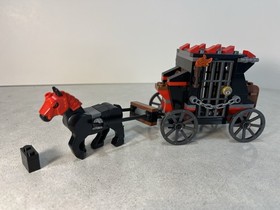 LEGO Castle: Gold Getaway (70401), Complete