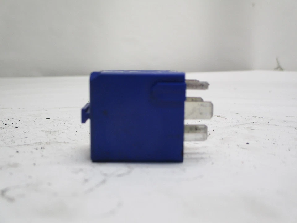 BMW K1200 K 1200 GT 2003 relé de arranque Foto 2 de 4