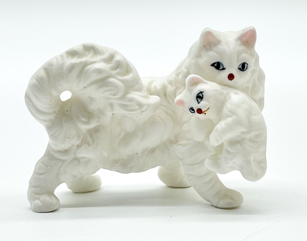 Vintage Cat Figurine Fine Bone China Made In Japan