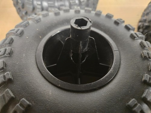 K Maisto Rock Crawler Wheels and Tires 1/10 - Picture 4 of 4