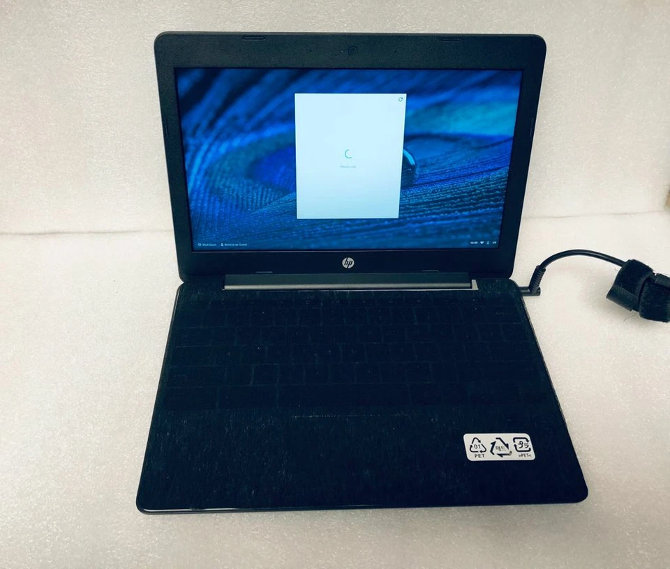 HP Chromebook 11 G5 16GB SSD 4GB USB 3.0 HDMI WiFi Webcam Chrome OS XMAS PRESENT - Image 2 of 4