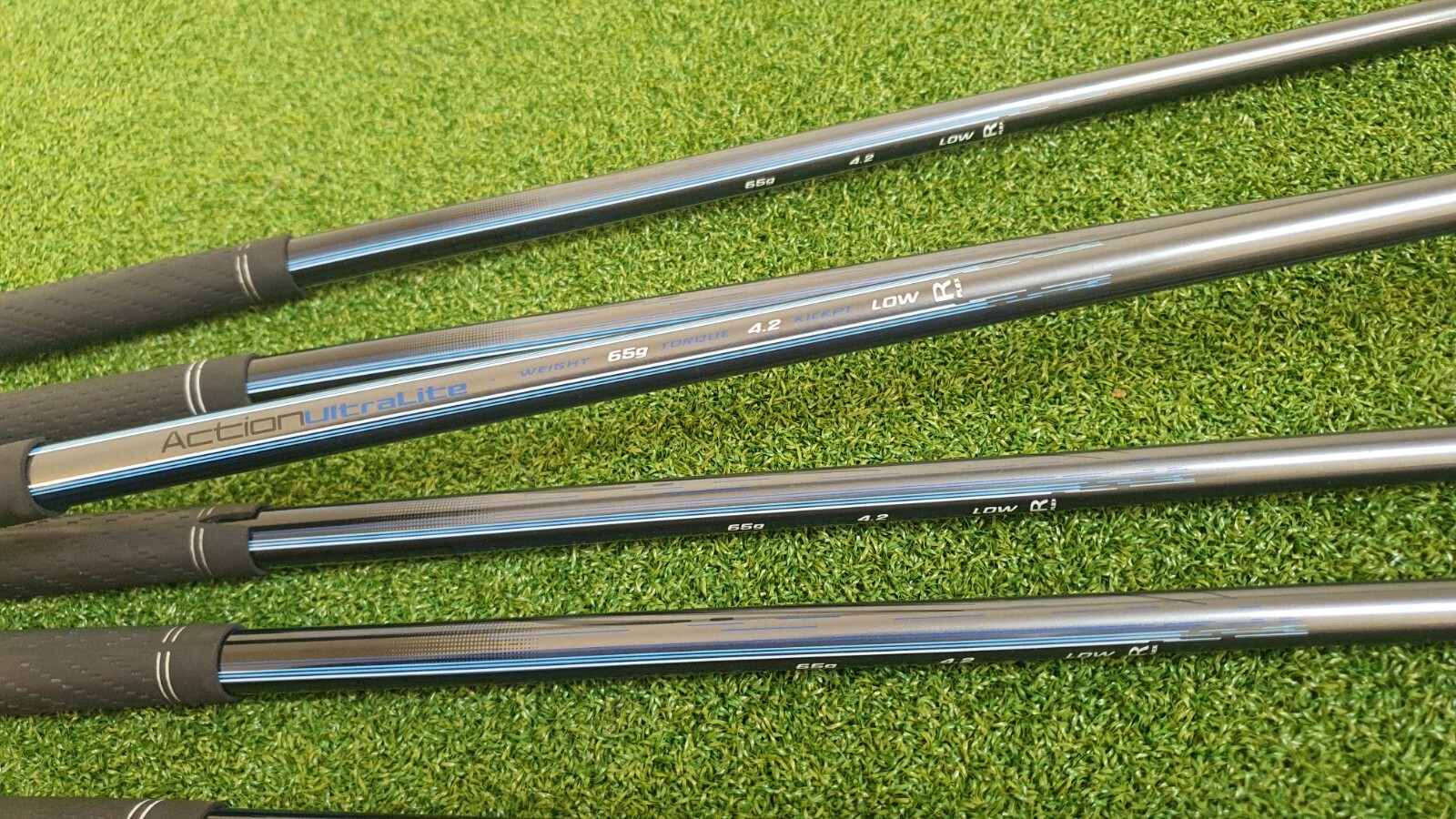 CLEVELAND HB3 HYBRID IRONS IRON SET 5PW ULTRALITE REG GRAPHITE V.G