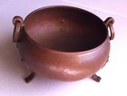 Vtg Hammered 3 Leg All Copper Cauldron Kettle Old Pot Ring Handles Old Display — photo 1