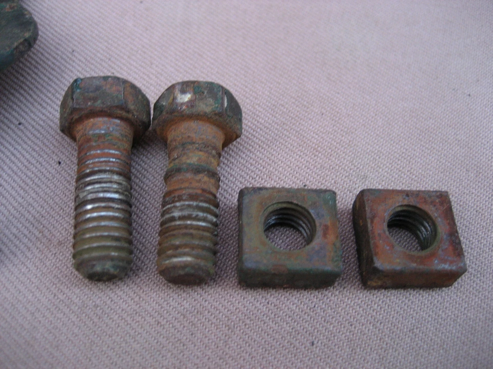 Original Navin Field Briggs Detroit Tigers Stadium Seat Chair Parts Hinge Screw - Image 4 of 4