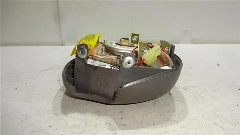 Driver Left Steering Wheel Airbag 30025950 Fits 1999-2004 Chevy Tracker 647978 - Image 4 of 4