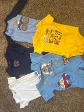 Boys Carters  Garanimals One piece and Romper Lot of 5 Size 12-18 Months