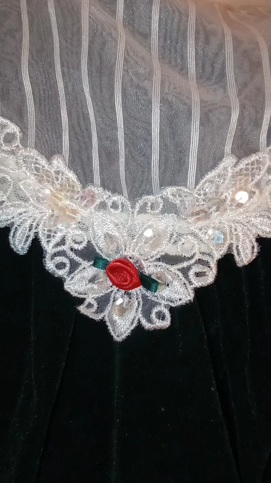 VTG Dark Green Velvet Toddler Christmas Dress 18 Months Hearts Expressions  - Image 4 of 4