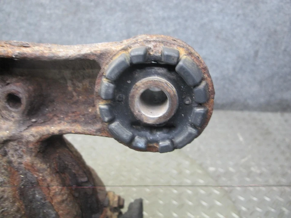 98-00 LEXUS UCF20L LS400 A/T REAR DIFFERENTIAL CARRIER 3.266 RATIO OEM - Image 3 of 4