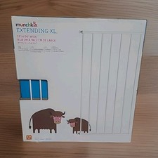 Munchkin Extending Xl Tall and Wide Baby Gate, Hardware Mounted