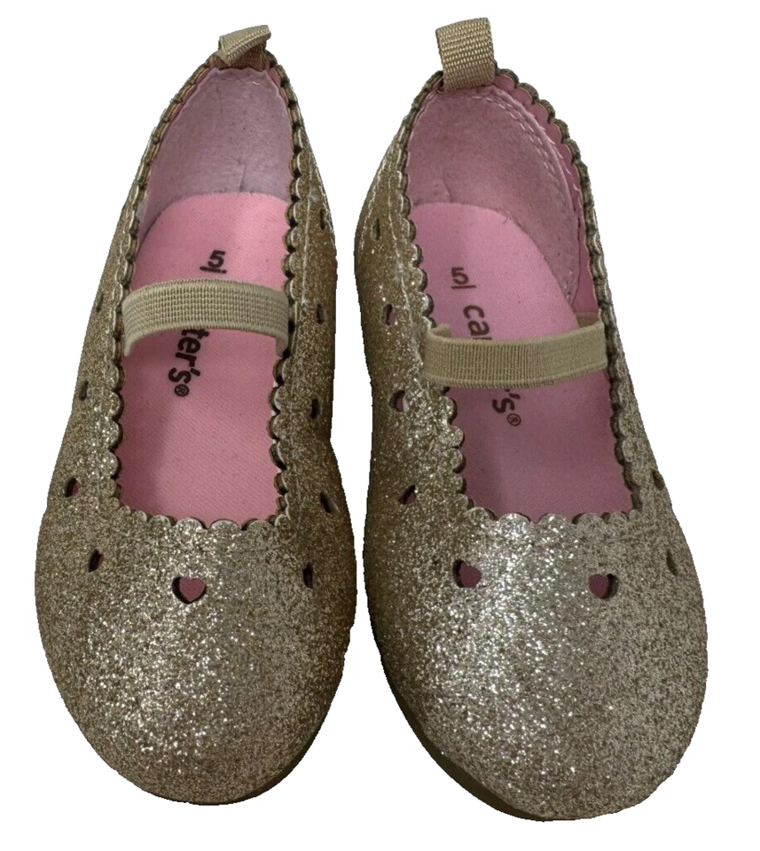 Zapatos planos de ballet Carters Ellaria sin cordones dorados brillantes talla: 6 70R para niñas pequeñas Foto 2 de 4