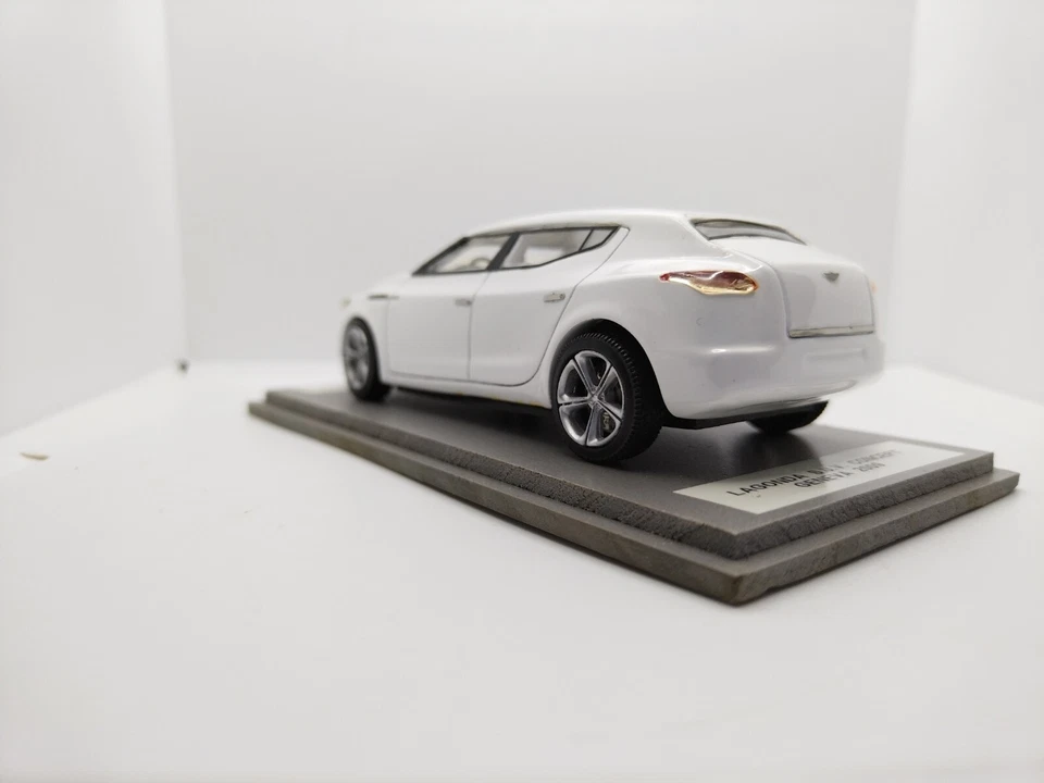 1/43 Handbuilt By Tony Smith. Aston Martin Lagonda SUV Concep 2009 Geneva Show. - Image 3 of 4