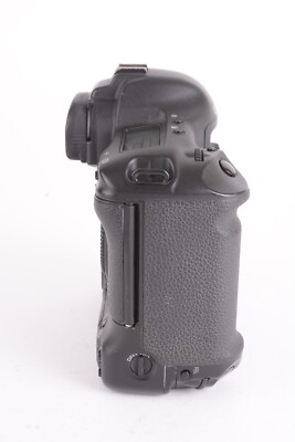 Canon EOS 1D Mark II 8.2MP Digital SLR Camera Body Only - Black