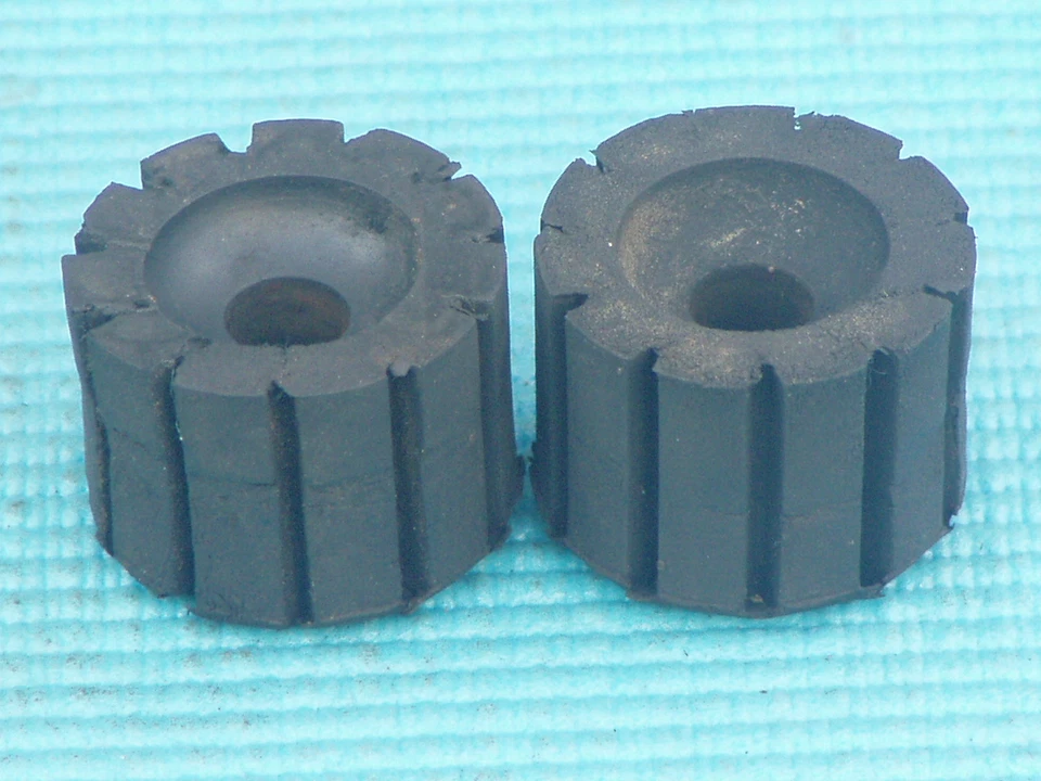 Cauchos del tanque de combustible delantero Honda CL450 CB750 CB350 CB500 CB550 CL350 CB450 Foto 4 de 4