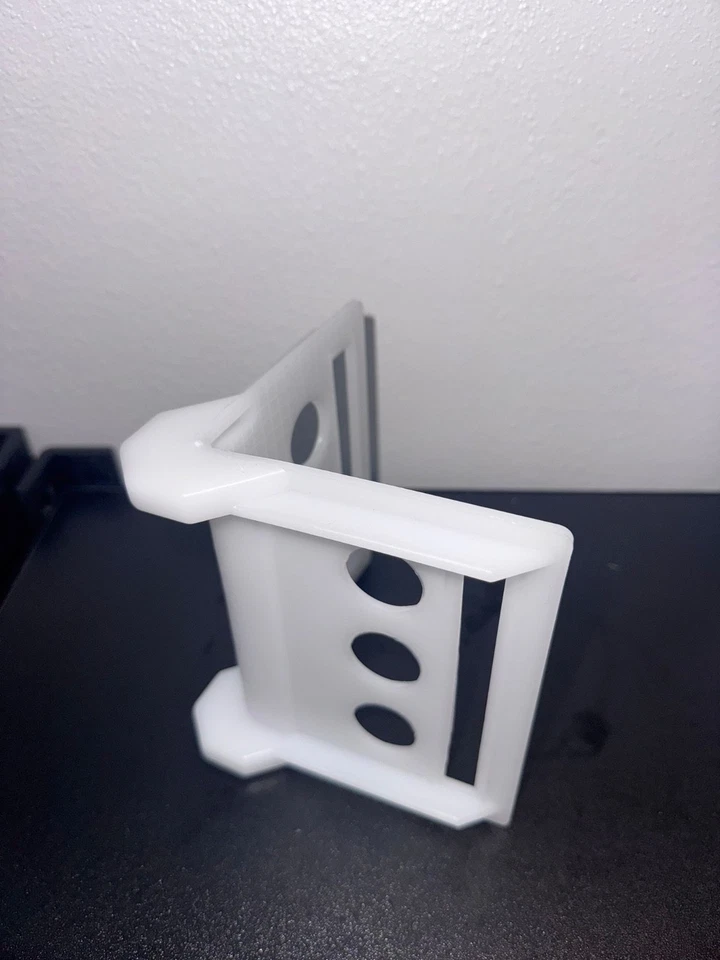 10 PIECE Corner Protectors For Cargo Equipment PLASTIC WHITE - VITAL CARGO - Image 2 of 4