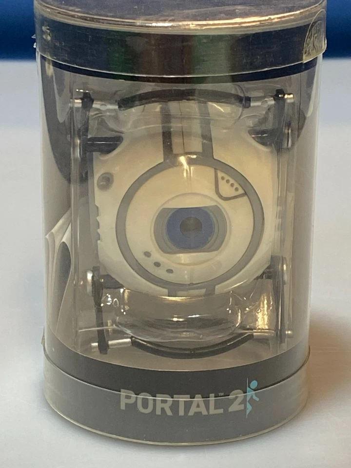 Portal 2 Wheatley LED Flashlight Keychain ThinkGeek New Working Collectable - Image 2 of 4