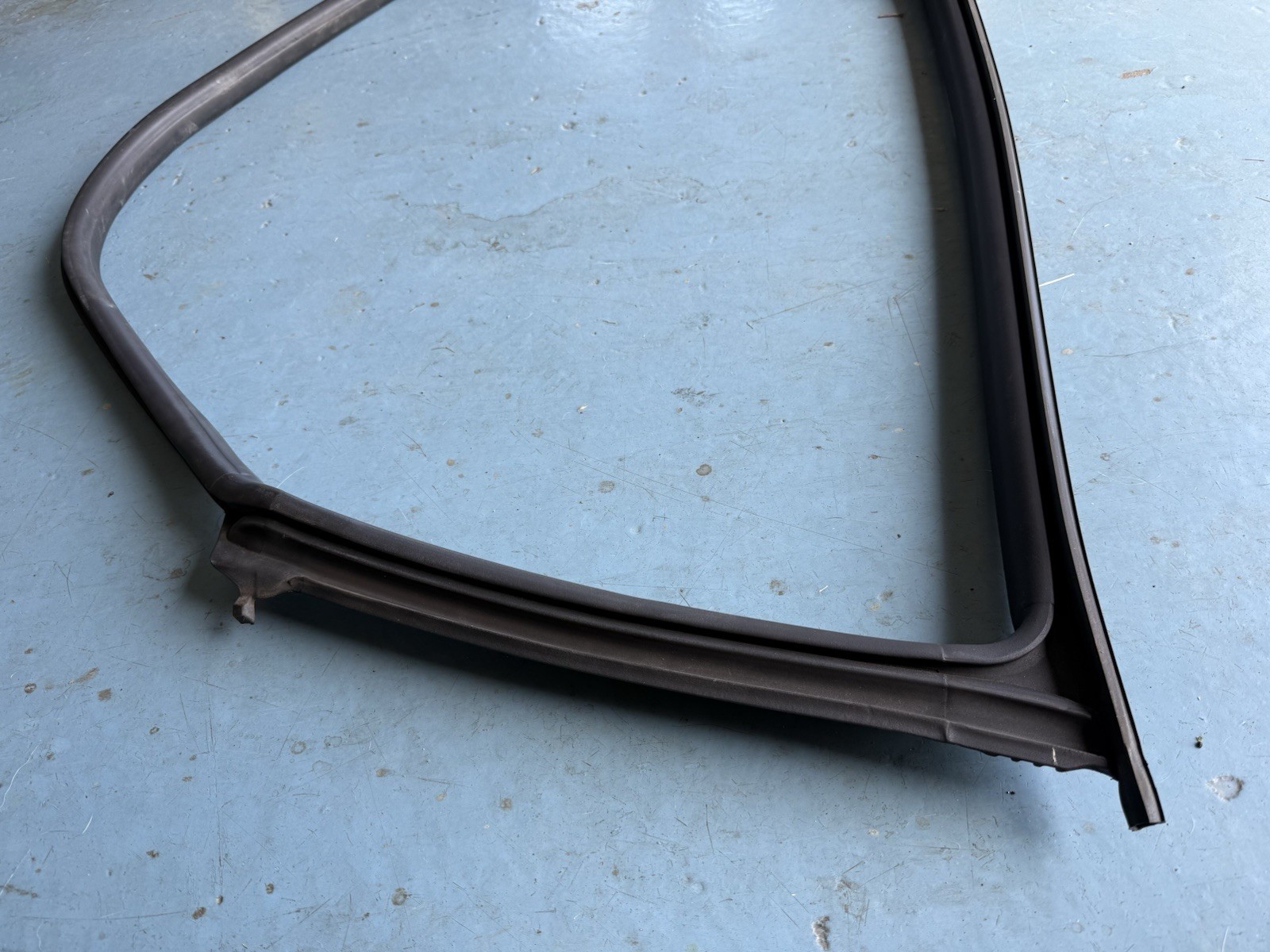 2014-2017 Maserati Ghibli OEM Left Front Door Weather Strip Seal