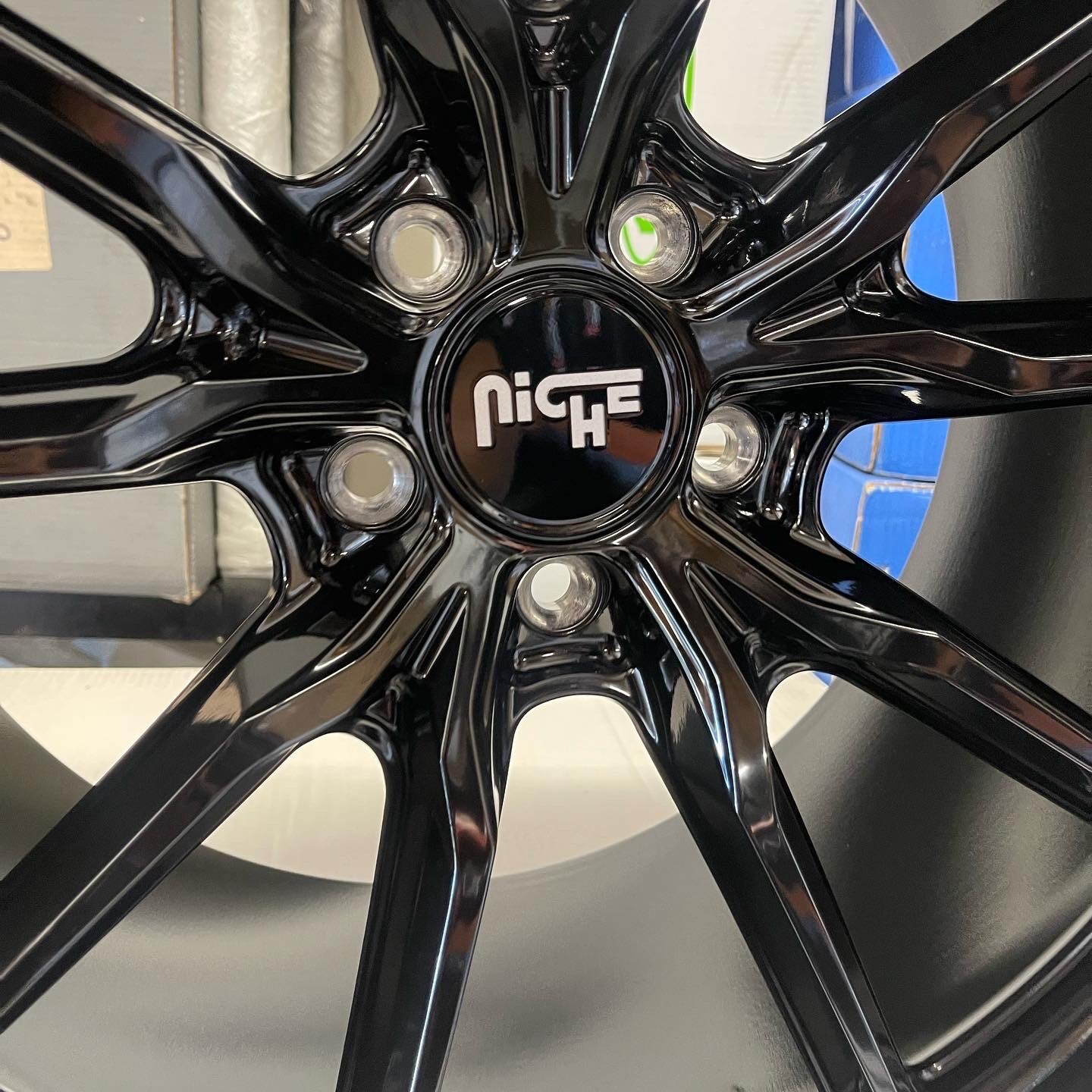 22x9-10.5 NICHE RAINER BMW MERCEDES BENZ S550 AUDI ROLLS BENTLEY PACKAGE DEAL!