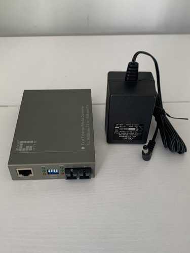 LevelOne FVT-4301 10/100 BASE TX TO SMF SC CONVERTER **Inc VAT & Warranty** - Picture 2 of 6