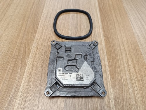 Audi A4 S4 B8 8K 2008 headlight part 1307329218 Teil des Scheinwerfer