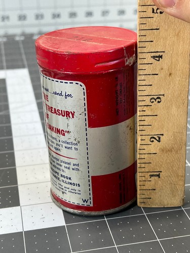 VINTAGE Calumet 8 oz Baking Powder tin, book offer on back, great color - Picture 7 of 7