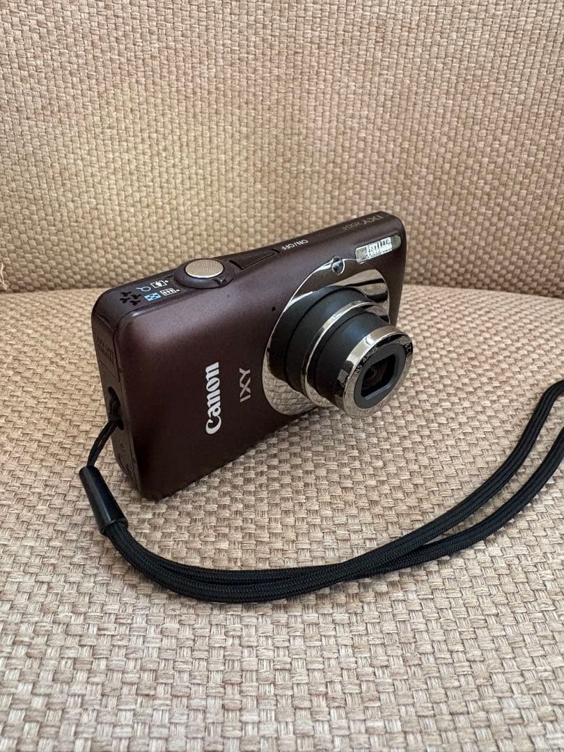 Canon IXY 200F Digital Camera Brown Compact with Battery and